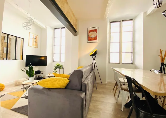 דירה Feel@home Nemausus « Le 4 »